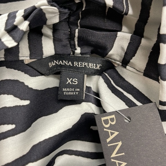 Banana Republic NWT Zebra Print Mock Neck Tie Ling Sleeve Blouse Size XS - Picture 9 of 12